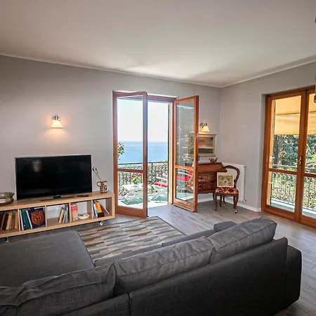 Megli Sea View *